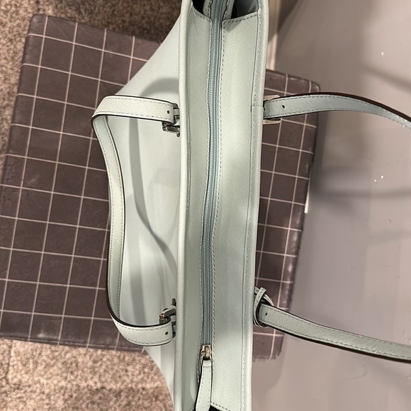 Large size tote bag.  Multiple compartments.  Mint green.  Excellent condition. - Picture 7 of 8